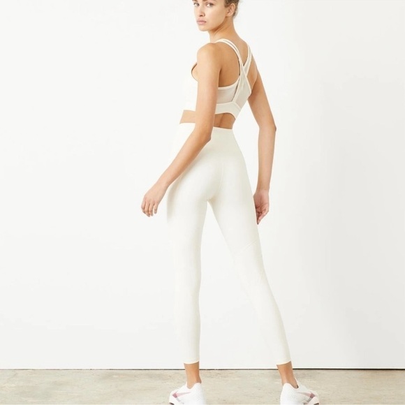 Le Ore Lucca High Rise Legging in Canvas - Picture 3 of 7